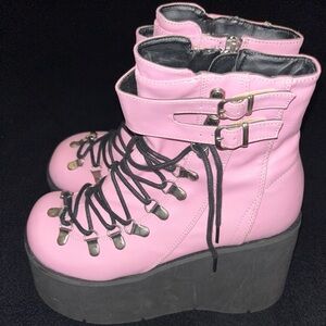 -Demonia “Kera” 21 Pink Vegan Leather 
-Size 10